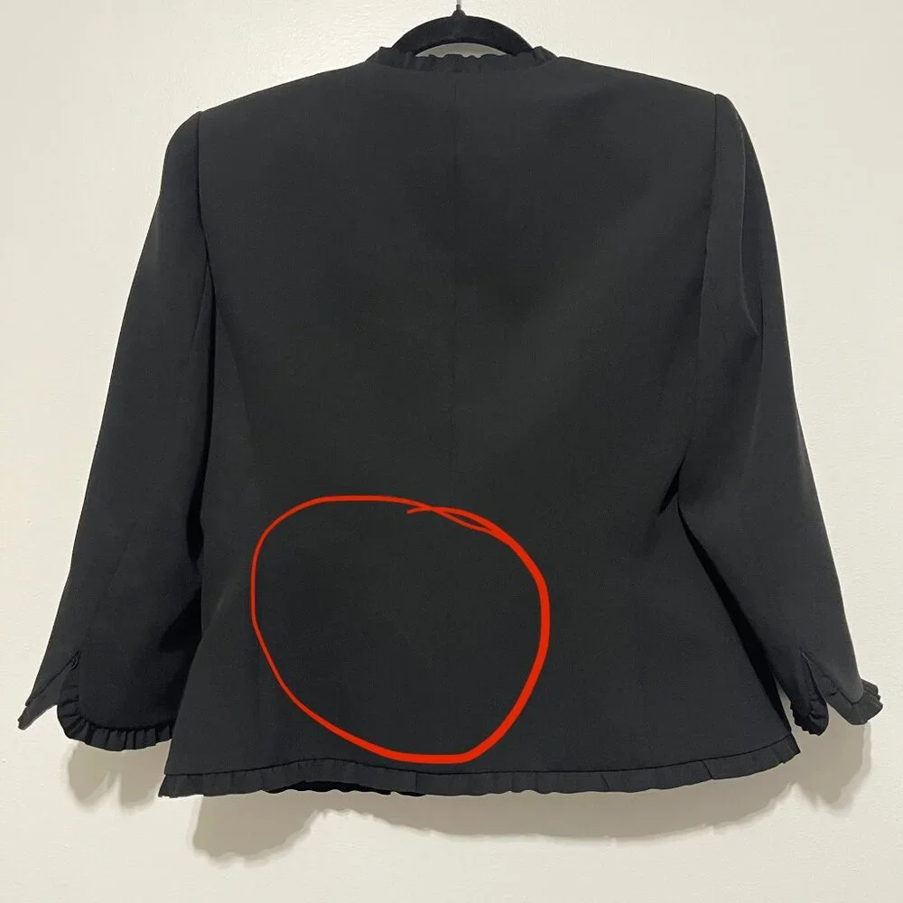 Tahari Arthur S Levine Womens Ruffle Blazer 6 Black Corporate Goth Professional